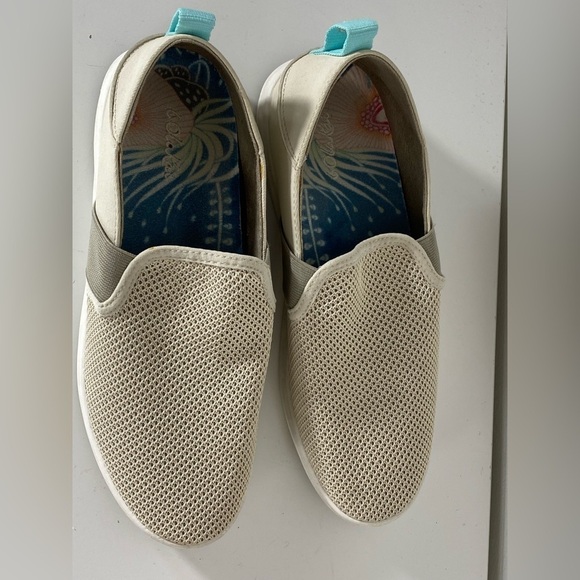 OluKai Womens Size 7 Hale’Iwa Soft Knit Cream Slip On Sneaker Shoes - Picture 5 of 10